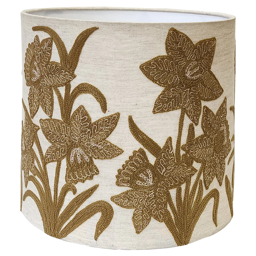 Narcissus Butternut on Floral Linen