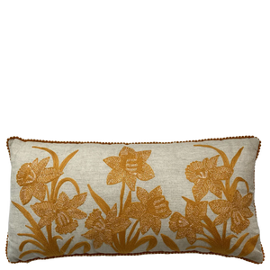 Narcissus Butternut on Linen