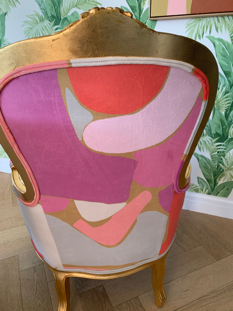 Gelato throne chair