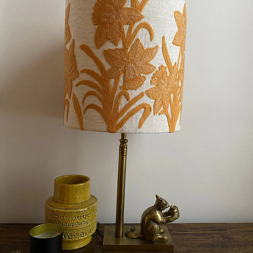 Narcissus Butternut on Floral Linen